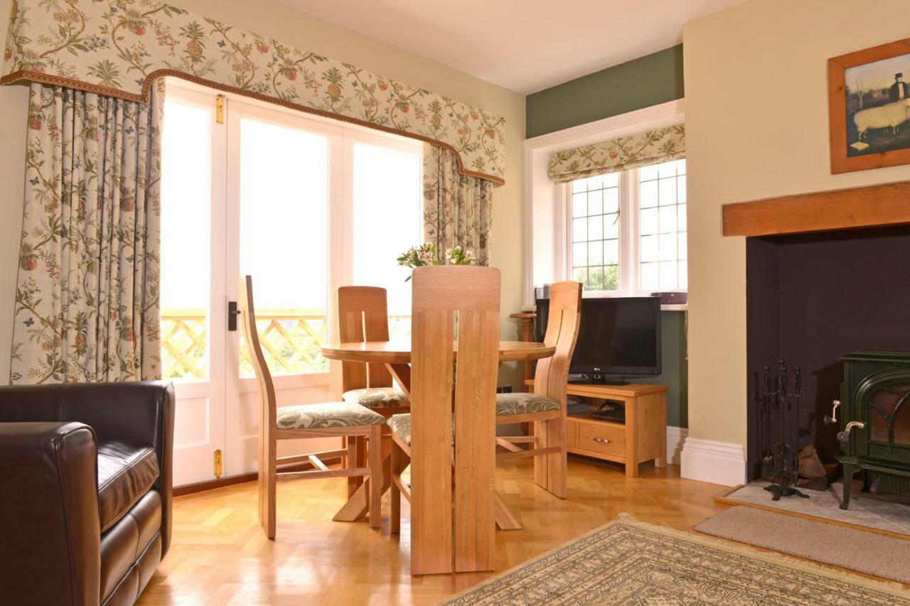 Little Friston Lodge Eastbourne Eksteriør billede